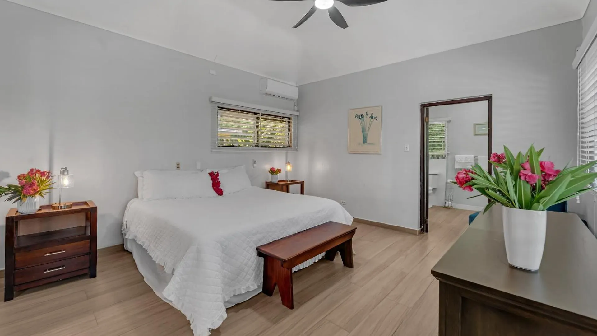 Forever Summer Gorgeous 4Bdr Villa With Pool Private Chef Runaway Bay