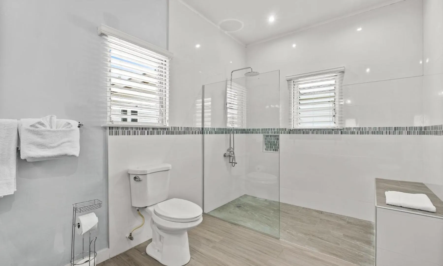 Forever Summer Gorgeous 4Bdr Villa With Pool Private Chef Runaway Bay